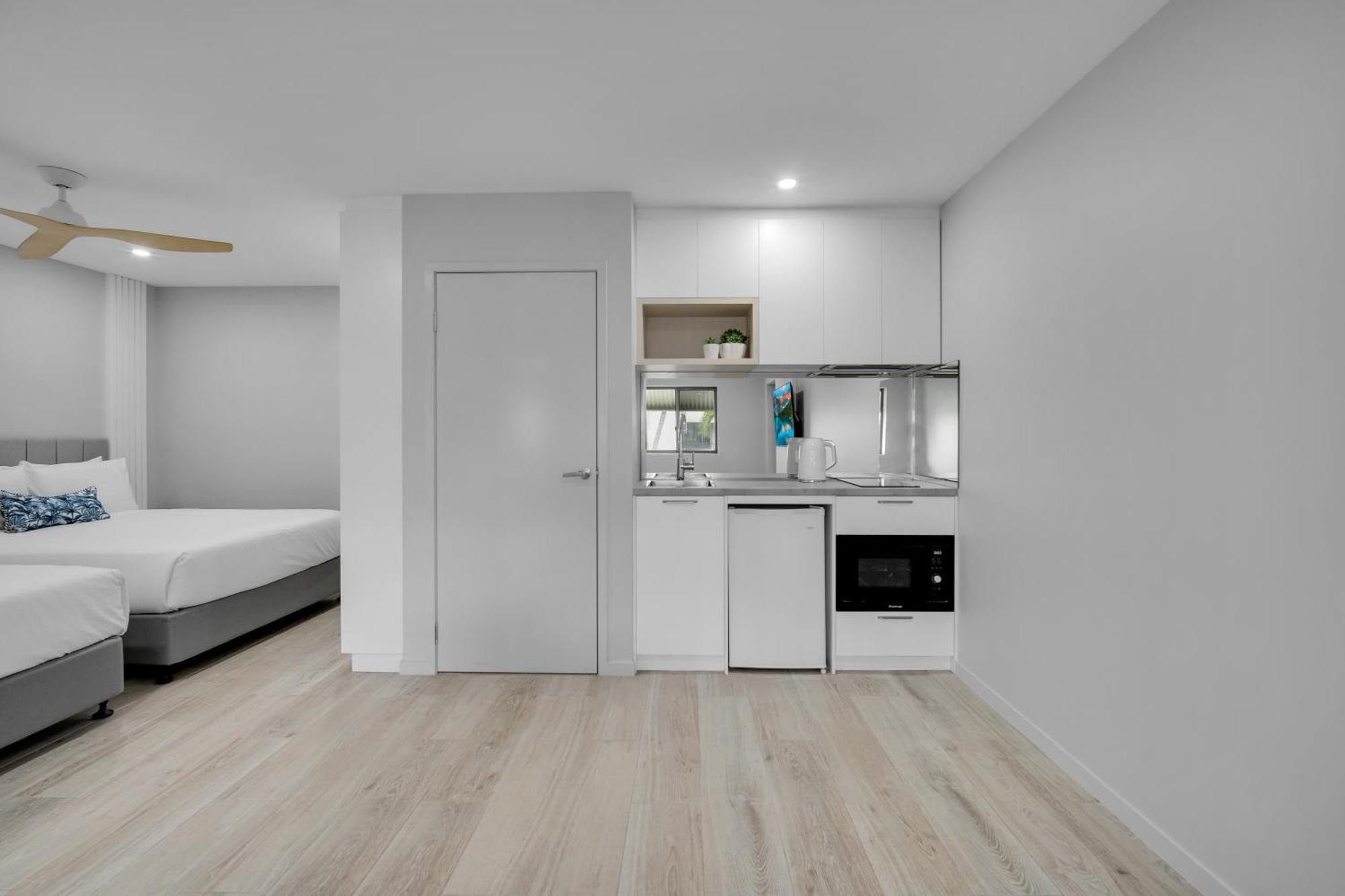 Belmoral Corporate Suites (Adults Only) Τάουνσβιλ Εξωτερικό φωτογραφία